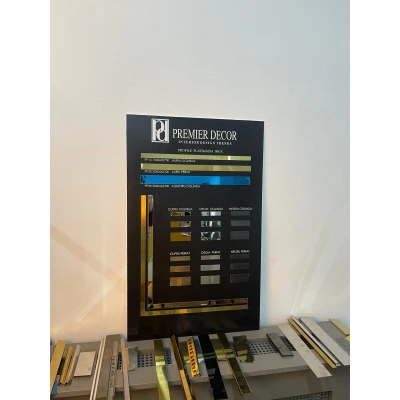 Panou prezentare, profile metalice, platbanda, dimensiuni 50x80 cm Premier Decor