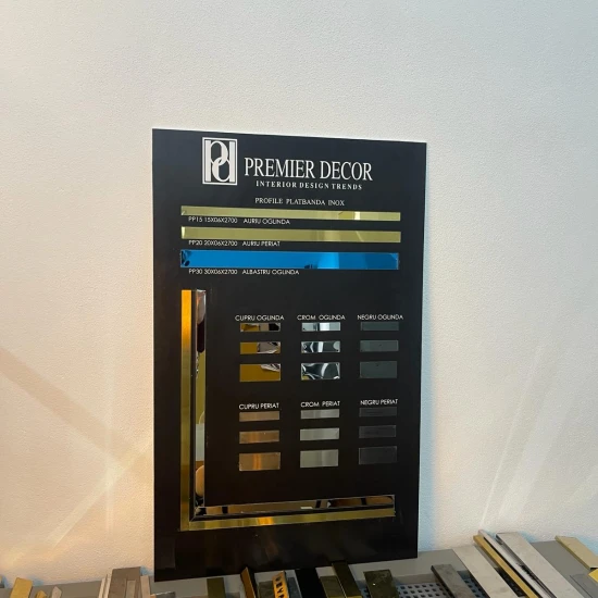 Panou prezentare, profile metalice, platbanda, dimensiuni 50x80 cm