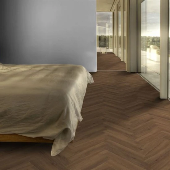 Pardoseala SPC Kahrs Herringbone Redwood 720x120x5 mm strat uzura 0.55 mm