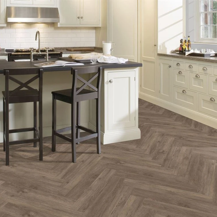 Pardoseala LVT SPC Kahrs Herringbone Sarek 720x120x5 mm strat uzura 0.55 mm