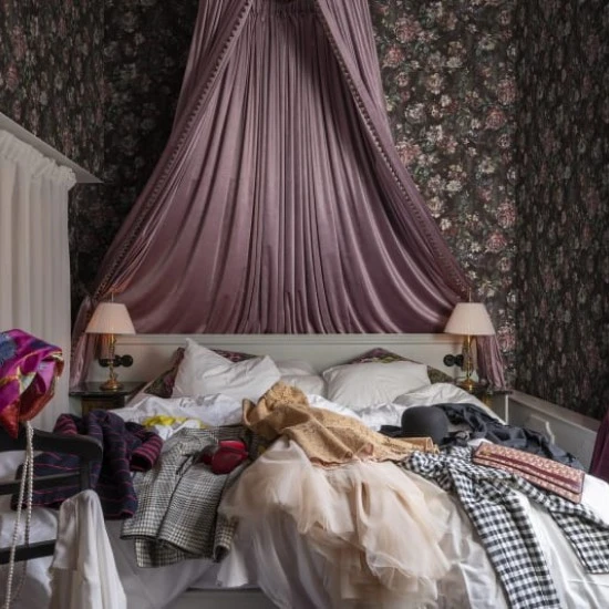 Tapet Rebelwalls Oddity Jardin, Red Velvet