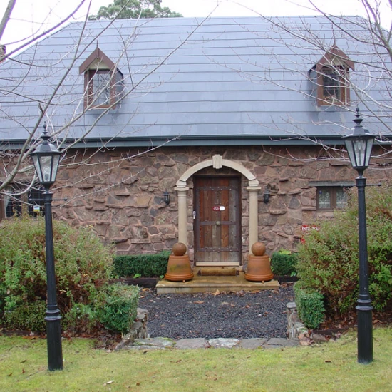 Mortar hidroizolant de pereti si pardoseli pentru piatra colorata