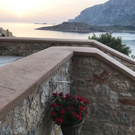 Mortar hidroizolant de pereti si pardoseli pentru piatra colorata