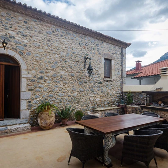 Mortar hidroizolant de pereti si pardoseli pentru piatra colorata