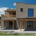 Tencuială colorată impermeabilă pentru exterior Kourasani