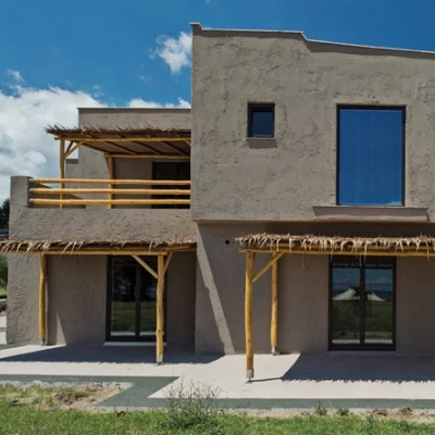 Tencuială colorată impermeabilă pentru exterior Kourasani PROLAT