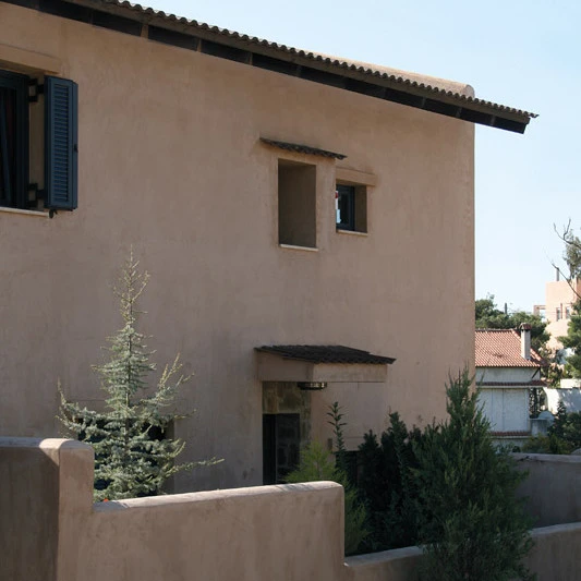 Tencuială colorată impermeabilă pentru exterior Kourasani
