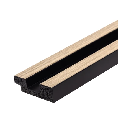 Profil Capat Stanga Riflaj Polimer Dur 3D L0102LT Lamelli Stretto Light Oak stejar deschis 1.2x3.6x200 cm MARDOM DECOR