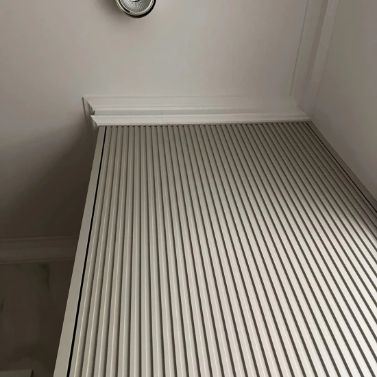 Panou Riflaj Polimer Dur 3D L0101 Lamelli Stretto Alb 1,2x12x270 cm