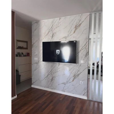 Panou Decorativ Marmură Ușoară Carrara Gold 122x244 cm Premier Decor