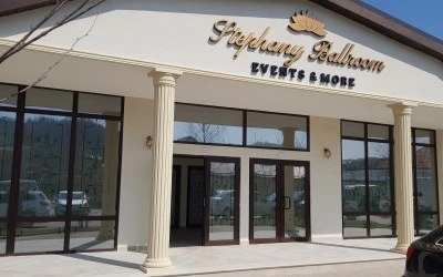 Stalpi si cornise din polistiren acoperit cu rasina epoxidica