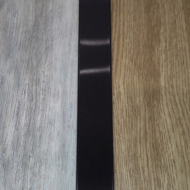 Profil trecere T inox 30x9x2700 mm negru mat / periat - la nivel