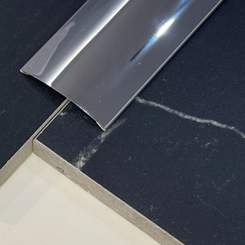Prag de trecere inox 38 x 2700 mm crom lucios - la nivel - lipire cu adeziv