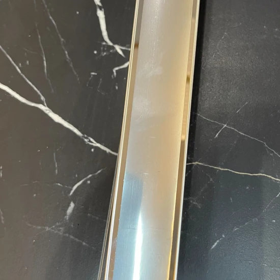 Prag de trecere inox 38 x 2700 mm crom lucios - la nivel - lipire cu adeziv