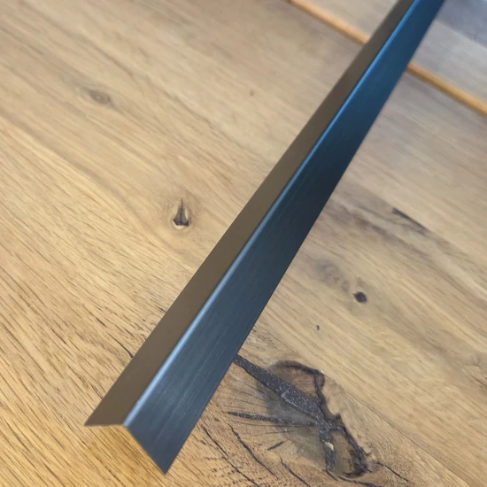 Coltar inox 15 x 15 mm auriu antic - tip L