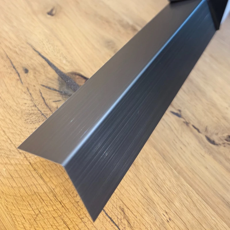Coltar inox 30 x 30 mm auriu antic - tip L