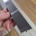 Profil trecere T inox 30x9x2700 mm negru mat / periat - la nivel