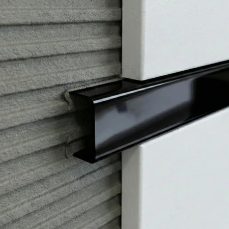 Profil U inox 15 x 9 mm negru lucios 2.7 m