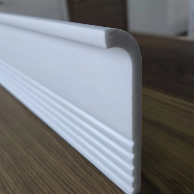 Plinta ascundere MD005 11 X 2.2 X 200 cm - Profil duropolimer lat Mardom Decor