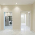 Plinta decorativa Gold White WP08 14x79x2000 mm, aspect marmura Calacatta Gold din Polimer Dur