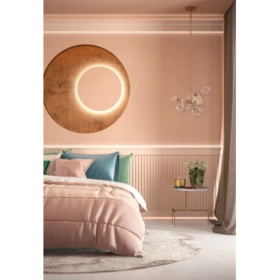 Vedere detaliată a plintei decorative Mardom QL021 montată în colțul unei camere, evidențiind profilul său simplu și modern